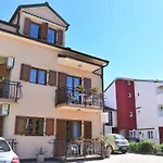Apartments & Rooms Ivana